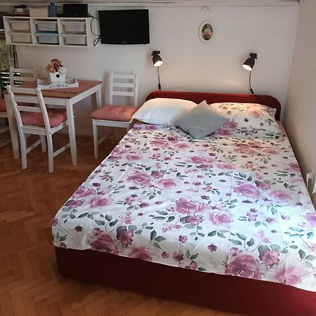 Apartamento Anna Biograd Na Moru Exterior foto