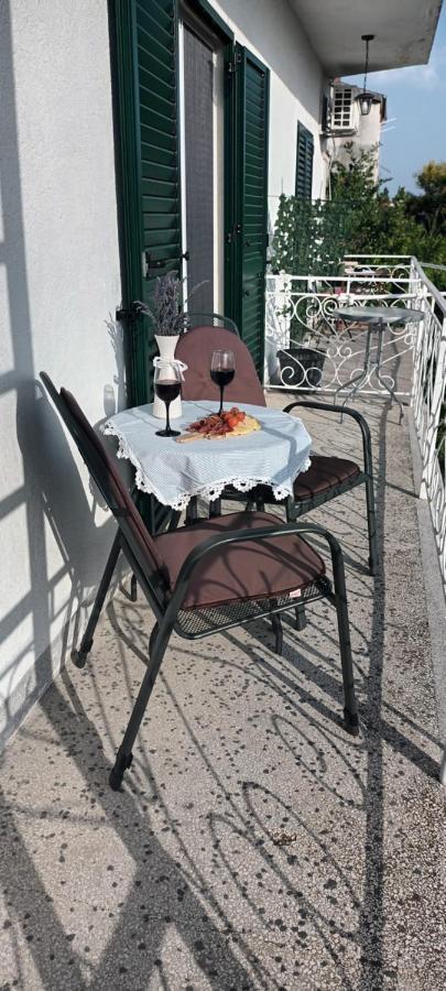 Apartamento Anna Biograd Na Moru Exterior foto