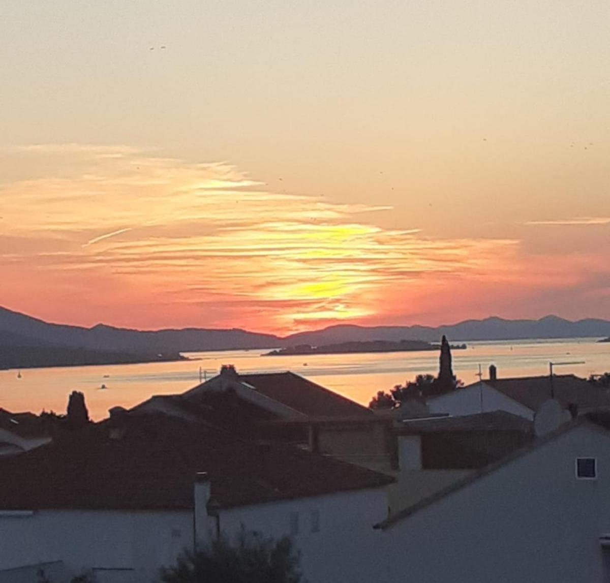 Apartamento Anna Biograd Na Moru Exterior foto